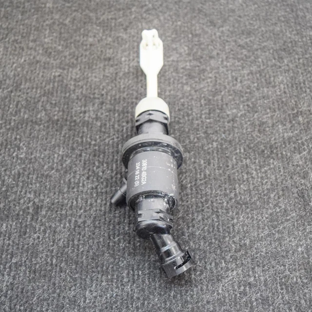 NISSAN QASHQAI CLUTCH Master Cylinder J11 306104BG2A 2017 £44.99 PicClick UK NISSAN QASHQAI CLUTCH Master Cylinder J11 306104BG2A 2017 £44.99 PicClick UK