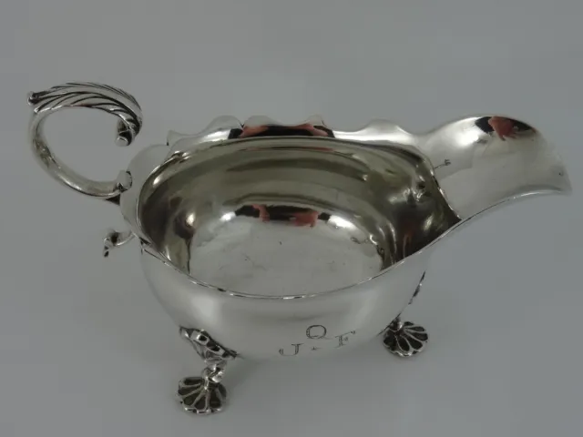 Lovely Antique George Ii Solid Sterling Silver Gravy Sauce Boat London 1751 182G