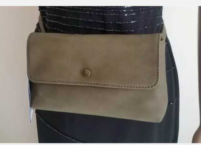 UNIVERSAL Thread Womens  Flap Fanny Pack, Bag Green