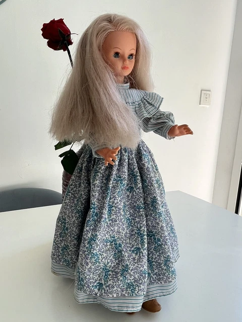 poupée Cathie bella en boite 1969/70