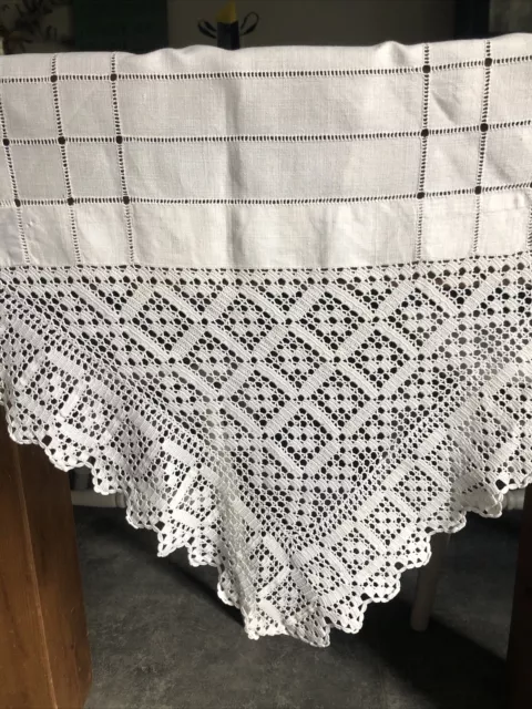 Beautiful Vintage Antique Linen deep Crocheted lace Irish linen small tablecloth