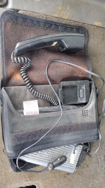 Rare Vintage Motorola bag phone working w brain & dc power plug adaptor SCN2498B