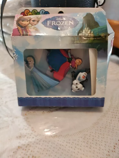 Nuevo Crocs Jibbitz Disney Frozen Elsa Anna Olaf Juego en Caja de 3 Dijes de Zapatos Raro