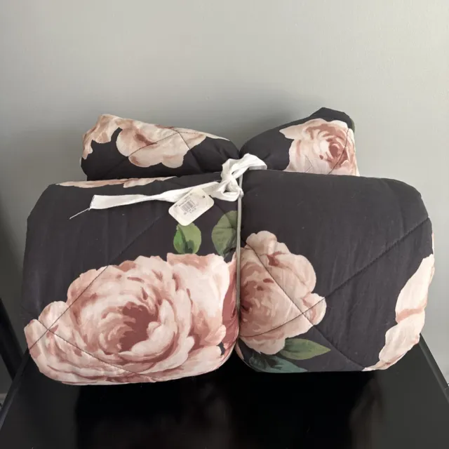 POTTERY BARN EMILY Meritt bed Of Roses Comforter Twin Twin XL Black