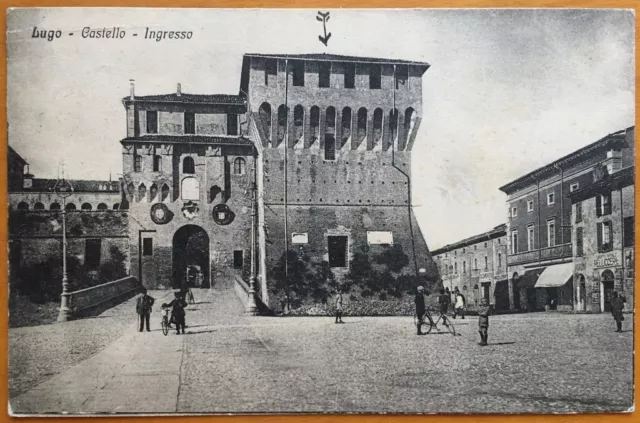 cartolina viaggiata 1933 LUGO ( Ravenna ) Castello Ingresso