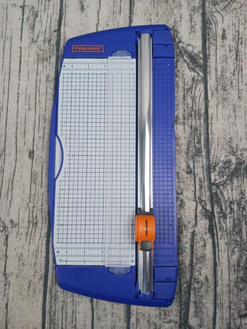 FISKARS DELUXE PORTABLE Trimmer 12 Crafts Paper Cutter Rotary