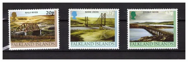 S23145) Falkland Isl. 2000 MNH Bridges 3v