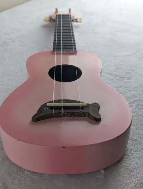 Kala Makala Pink Burst Dolphin Soprano Ukulele - MK-SD/PKBURST