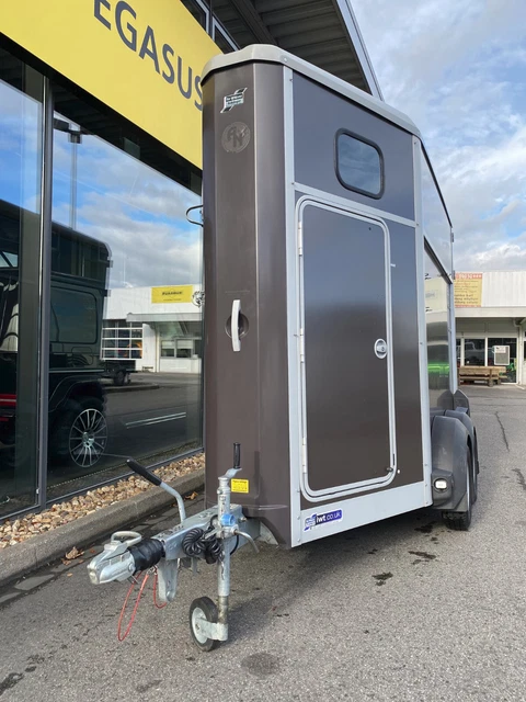 Ifor Williams 1-Pferdeanhänger Frontausstieg 1,6t. 100km/h
