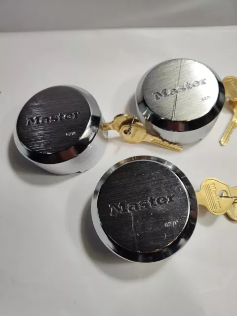 Master Lock 6271 Hidden Shackle Padlock -- NEW -- includes 2 keys