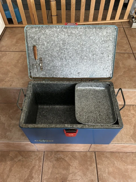 Vintage Skylander Cooler With Accessories,1960s