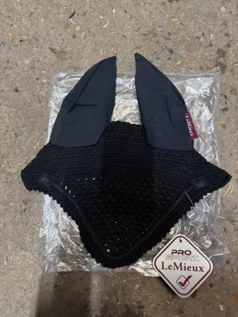 LeMieux Classic Vogue Fly Hood Black - Crochet Braid Trim Ears Veil