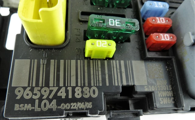 Caja De Fusibles Peugeot Citroen BSM-L04-00 9661682780 S118983004P S118983004 P
