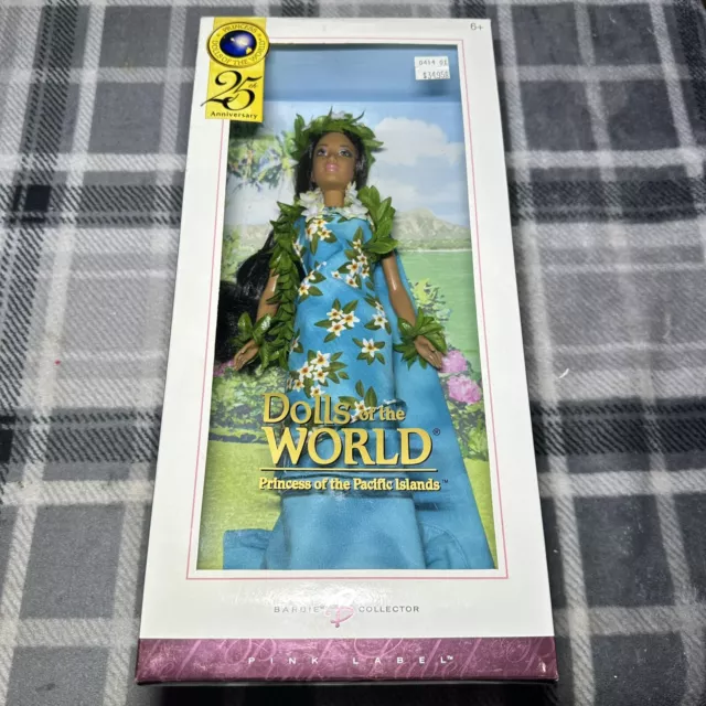 Dolls Of The World Princess Of The Pacific Islands *Pink Label G8056* (Sealed)