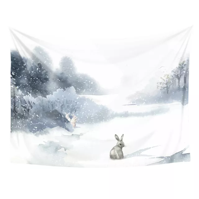 Winterlandschaft Wandteppich | 145 x 130 cm | Wandbehang mit Hase im Schnee