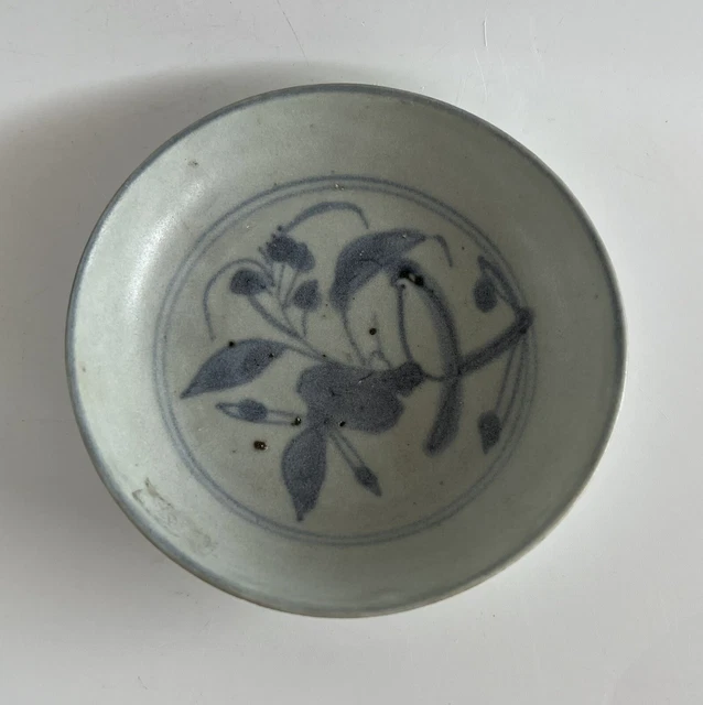 Late Ming dynasty Wanli  17th Century Dish Bird Motif