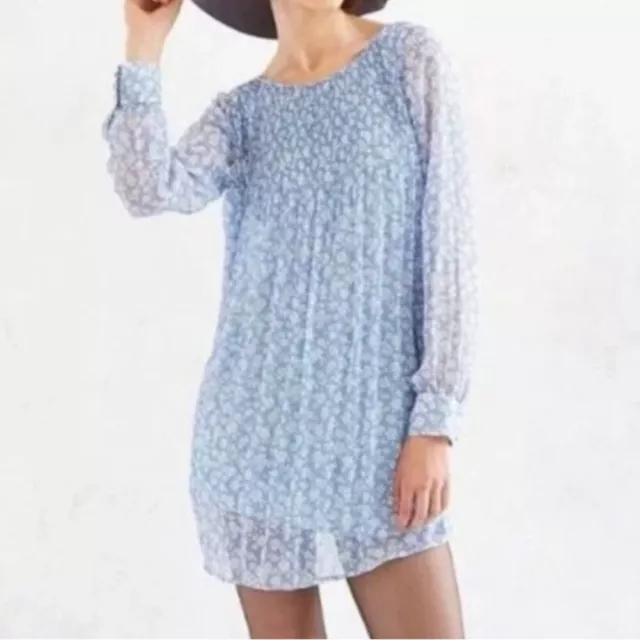Urban Outfitters Kimchi Blue long sleeve floral blue dress size medium. EUC