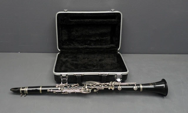 Selmer Bundy Resonite Clarinet Band Musical Instrument w/ Hard Case USA