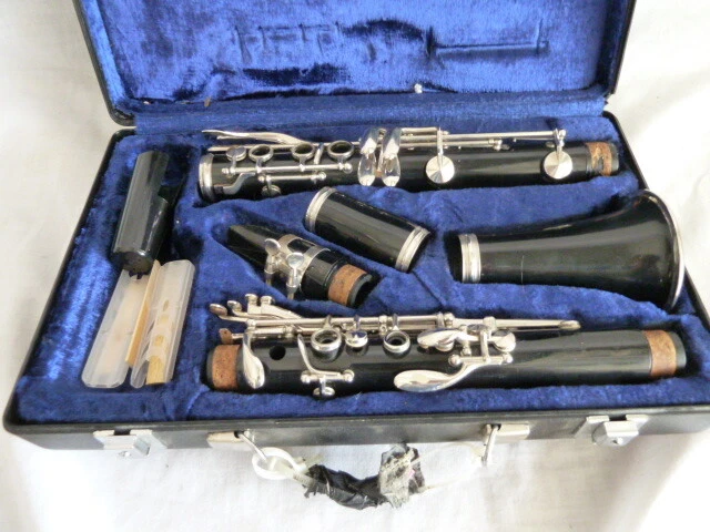 YAMAHA CLARINET ESTABLISHED In 1887 Made In Japan Model 20 $74.99