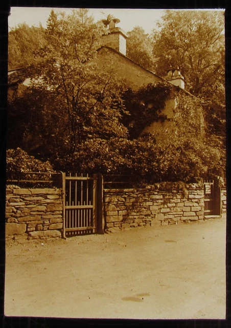 Glass Magic Lantern Slide DOVE COTTAGE GRASSMERE C1910 OLD HISTORIC PHOTO