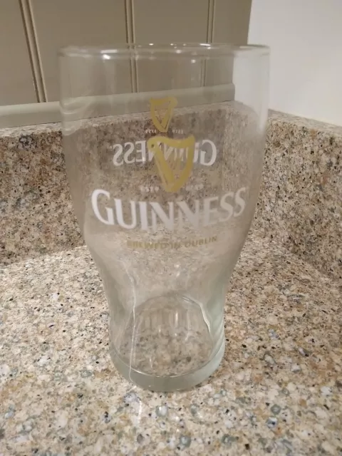 Guinness Beer Pint Glass Irish Embossed Gold Harp Logo 1 mug brewed in Dublin