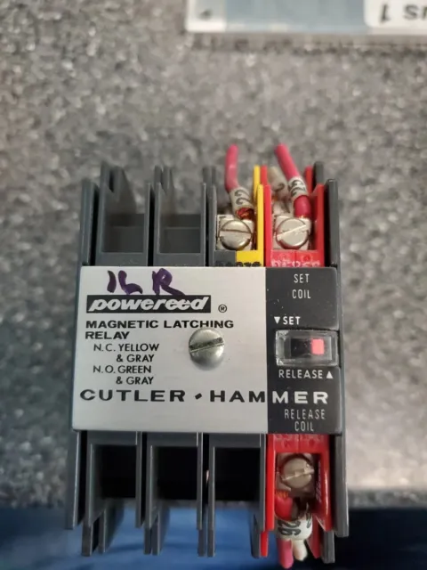 Cutler Hammer D40RM Powereed Magnetic Latching Relay series A2 BASE