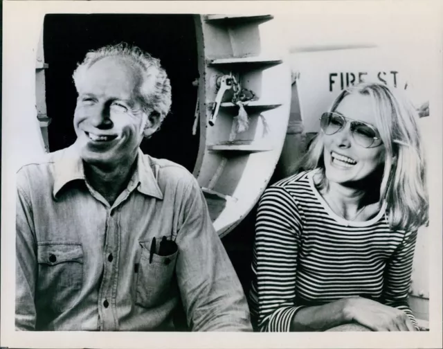 Photo Actor Older Man Smiling Beautiful Blonde Laughing On Ship Seated 8X10