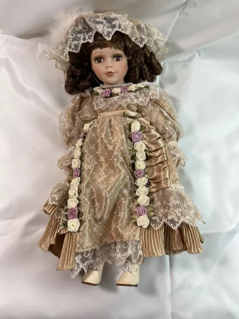 VTG Heritage Signature Collection Victoria Classic Dress Porcelain Doll 15”