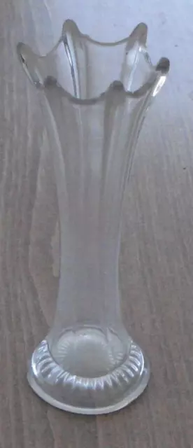 Beautiful Vintage Pressed Glass Vase – VGC – STRETCHED RIM DESIGN – ELEGANT