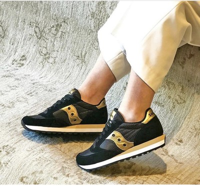 scale leaf display SAUCONY JAZZ SCARPA Da Donna Original Sneakers Nero e Oro EUR 99,90 - PicClick IT scale leaf display SAUCONY JAZZ SCARPA Da Donna Original Sneakers Nero e Oro EUR 99,90 - PicClick IT