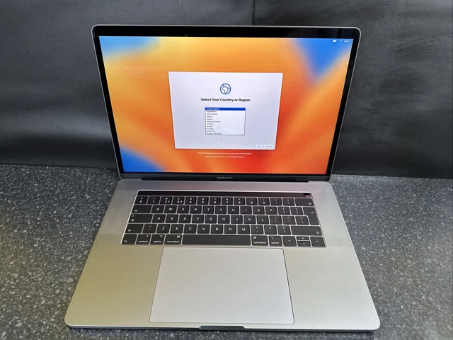 Apple MacBook Pro 15,4" 2019 (512 GB unità di memoria, Intel Core i9 9a generazione, 16 GB RAM) -967