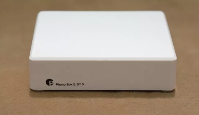 Pro-Ject Phono Box E BT5 weiss Phono Vorverstärker mit Bluetooth®-Streaming