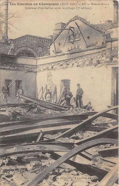 Cpa 51 Champagne Riots Ay House Ayala Interior Of A Cellar After The