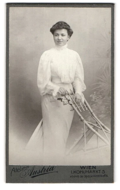 Fotografie Atelier Austria, Wien, Kohlmarkt 5, Portrait bildschönes Fräulein im
