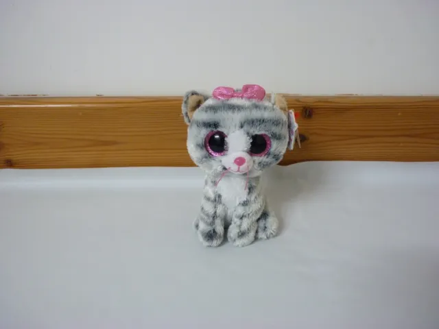 Ty Beanie Boos Kitten Cat Kiki soft toy August 16th 6” Retired BNWT
