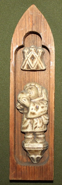 Vintage hand made wood/ceramic figurine wall decor plaque