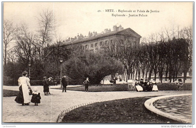57 METZ - Esplanade et palais de justice