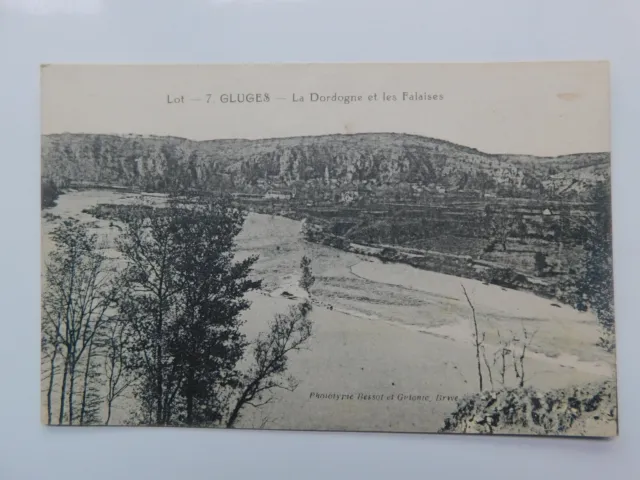 CPA - GLUGES - La Dordogne et les Falaises -