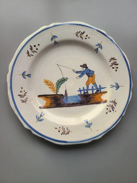 NEVERS ASSIETTE FAIENCE CANNE A PECHE PECHEUR 18ème XVllllème