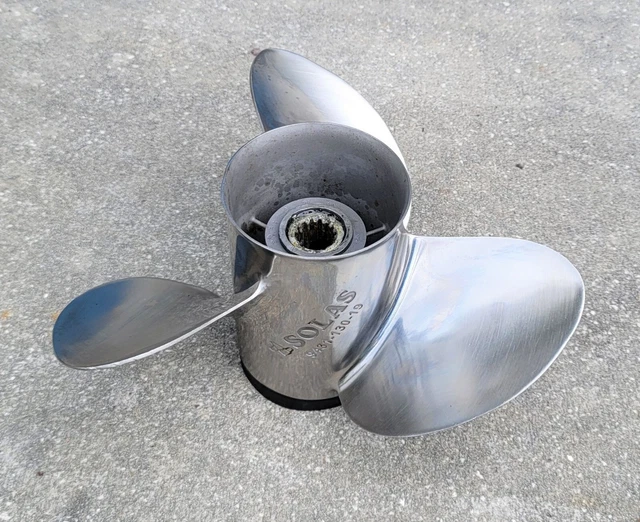 70-140 HP Suzuki Stainless Steel Propeller Solas Rubex 13 X 19" P 9431-130-19