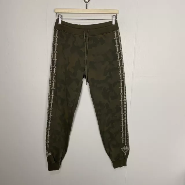 Driftwood Women’s Stevie Camo Embroidered Joggers drawstrings Size Medium.