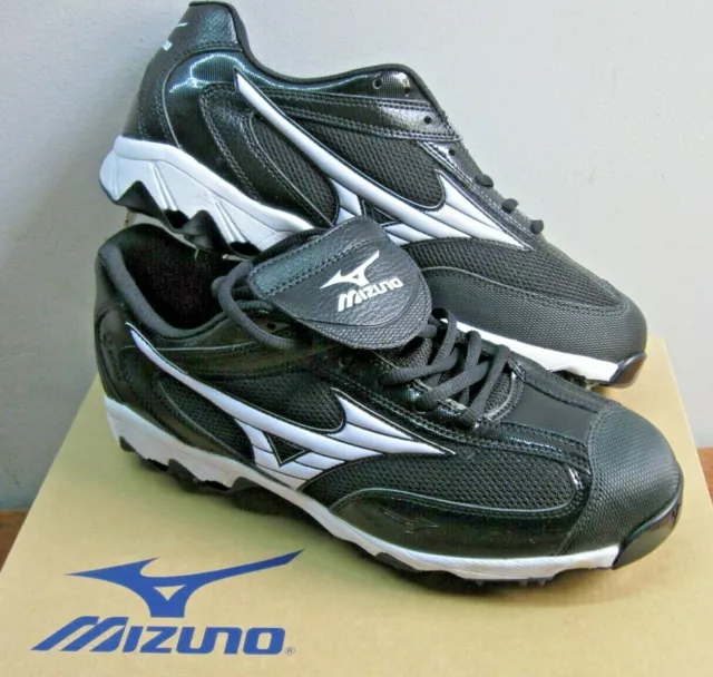 Mizuno Women's 9-Spike Swift Metal Cleat Size 11  New In Box