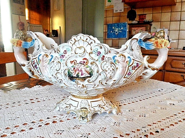 VASE EN CÉRAMIQUE Bassano – fleurs en relief – fait main – Italie vintage EUR 35,00 - FR