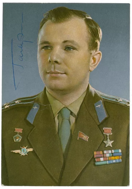 YURI GAGARIN - Signed Photograph - Soviet Cosmonaut - Space - preprint