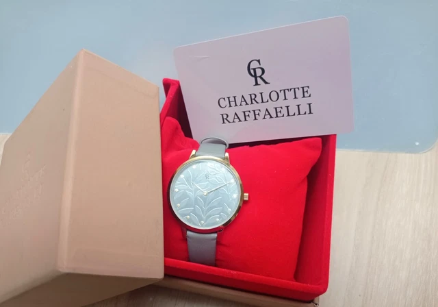 Montre hotsell charlotte raffaëlli