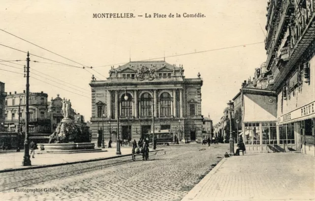 *26143 cpa Montpellier - la Place de la Comédie