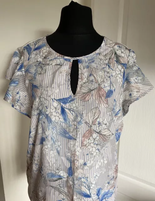 Per Una Top Ivory Mix Delicate Floral Pattern Very Pretty New With Tags Size 14