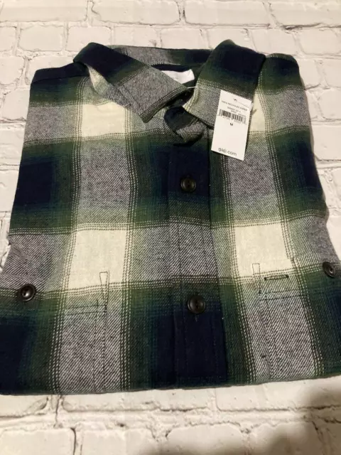 Gap Men's NWT Size Medium Blue/Green Plaid Mid-Weight Standard Fit Flannel Shirt