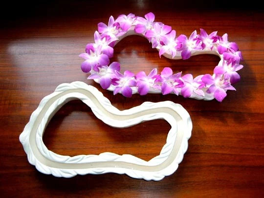 ALOHA SPIRIT white ceramic HAWAIIAN LEI VASE
