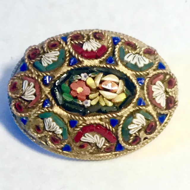 ANCIENNE  BROCHE En Micro Mosaïque Decor Floral N°2